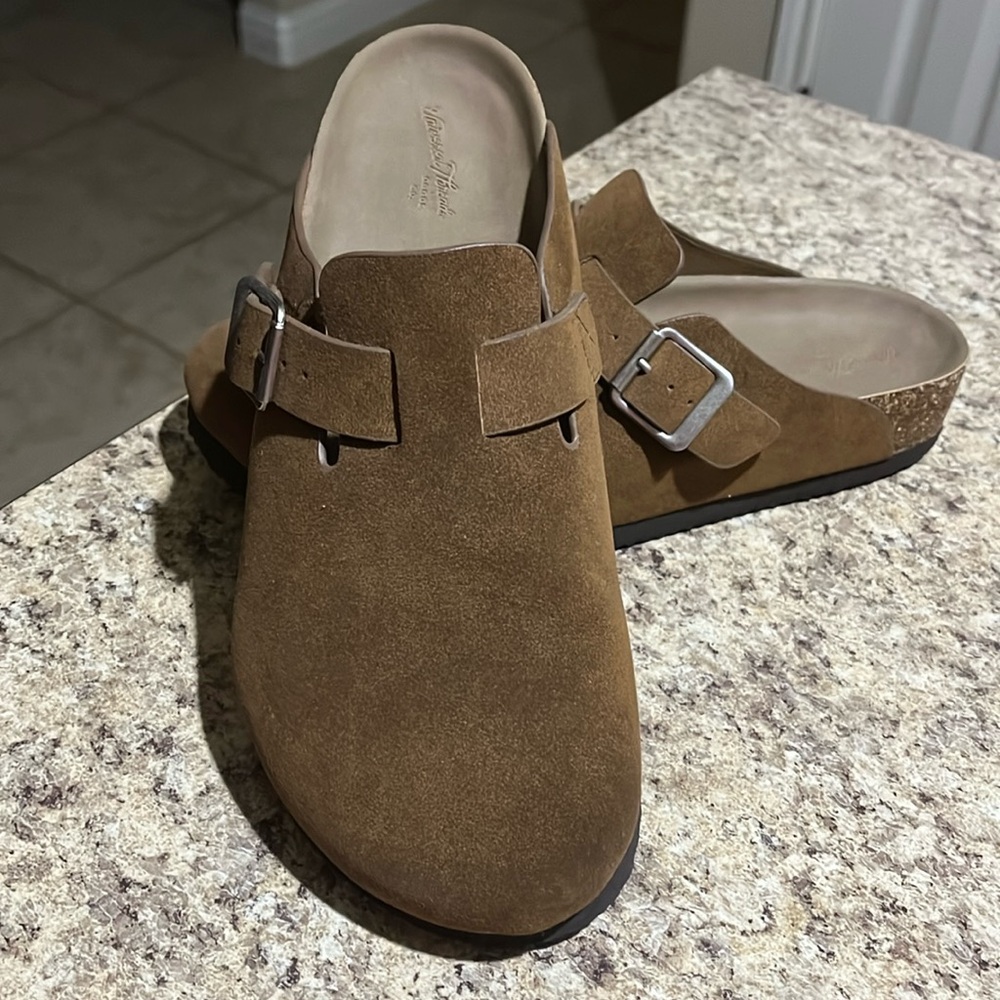 Women’s size 7 mules